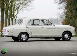 Mercedes-Benz Ponton 220 S W180