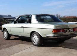 Mercedes-Benz CE 300