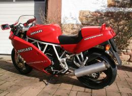 Moto Ducati 900 Supersport