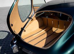 Jaguar Type E S1 3.8L Coup&eacute; - Flat Floor