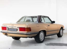Mercedes-Benz SL 300 R107