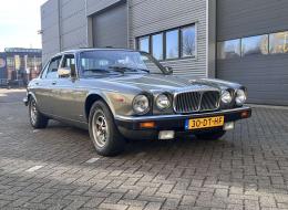 Daimler Double Six Série 3