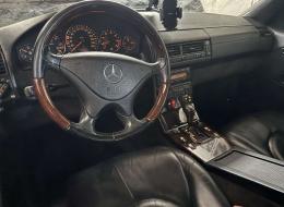 Mercedes-Benz SL 320