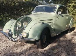 Peugeot 402 éclipse