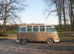 Volkswagen Combi 23 fen&ecirc;tres replica Samba