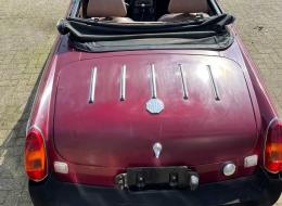 MG B roadster