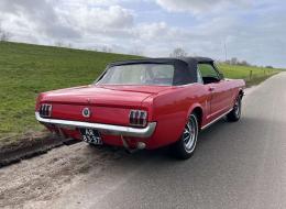 Ford Mustang V8 4.7 Cabriolet