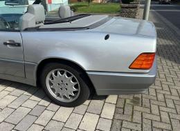 Mercedes-Benz SL 300