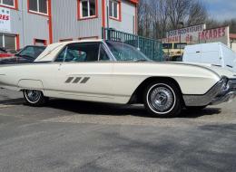 Ford Thunderbird Coupé Landau V8 390