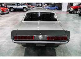 Ford Mustang V8 302 Coupé