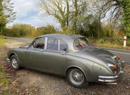Jaguar MK 2 Daimler V8 250