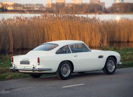 Aston Martin DB 4 Series 5 Vantage