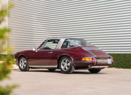 Porsche 911 2.2T Targa
