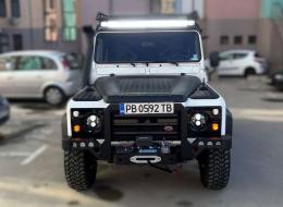 LandRover Defender 110 Crew Cab Pickup
