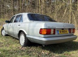 Mercedes-Benz SEL 560