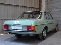 Mercedes-Benz 230 W115 230.4 