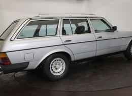 Mercedes-Benz E class 300 TD Wagon