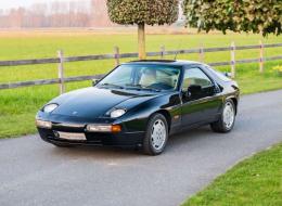 Porsche 928 S4