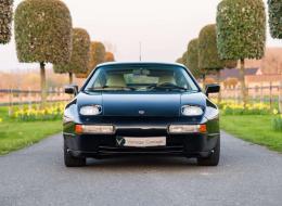 Porsche 928 S4