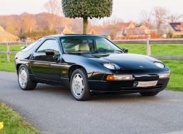 Porsche 928 S4