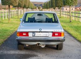 BMW Série 5 528i E12
