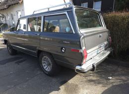 Jeep Wagoneer