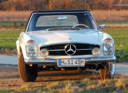 Mercedes-Benz SL 230 Pagode