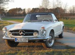 Mercedes-Benz SL 230 Pagode
