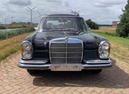 Mercedes-Benz SEL 300