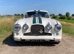 Aston Martin DB 2/4