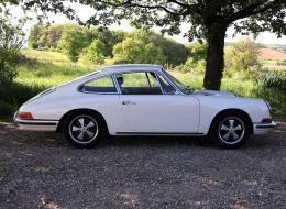 Porsche 911 S coup&eacute;