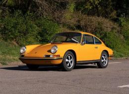 Porsche 911 S coupé   