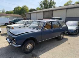Peugeot 504 BREAK 7 PLACES