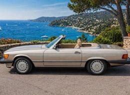 Mercedes-Benz SL R107  560