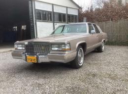 Cadillac Brougham V8 5.0