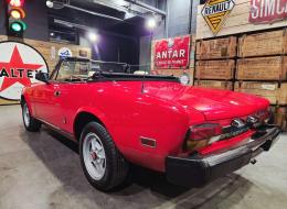 Fiat 124 Spider 2000 injection
