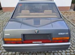 Alfa Roméo 90 2.5 V6 Quadrifoglio Oro