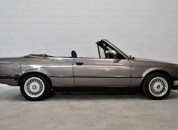 BMW Série 3 325 i E30 Cabriolet