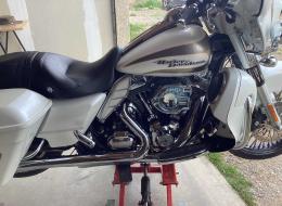 Moto Harley Davidson Street glide FLHX