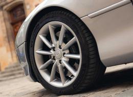 Aston Martin DB 7 Vantage V12