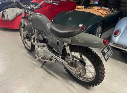 Moto Triumph Metisse MK3 Steeve mcqueen desert racer 