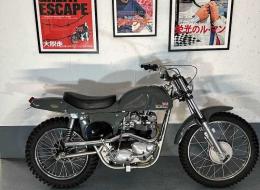 Moto Triumph Metisse MK3 Steeve mcqueen desert racer 