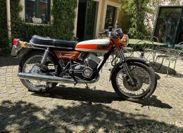 Moto yamaha 350 YR5