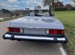 Mercedes-Benz SL 380