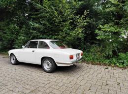 Alfa Roméo Giulia GT Sprint Coup&eacute; veloce - 1963