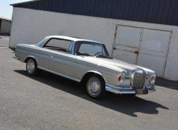 Mercedes-Benz SE 300SE Coupé 