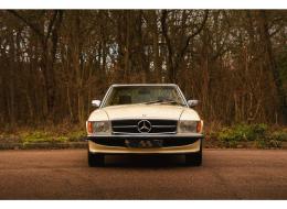 Mercedes-Benz SL 560