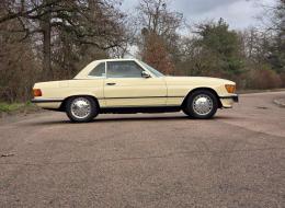 Mercedes-Benz SL 560