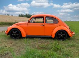 Volkswagen Coccinelle Couleur Porsche GT3 RS et jantes Porsche
