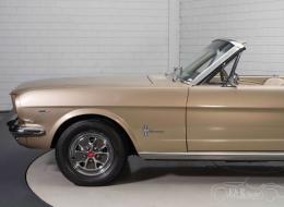 Ford Mustang V8 Canriolet